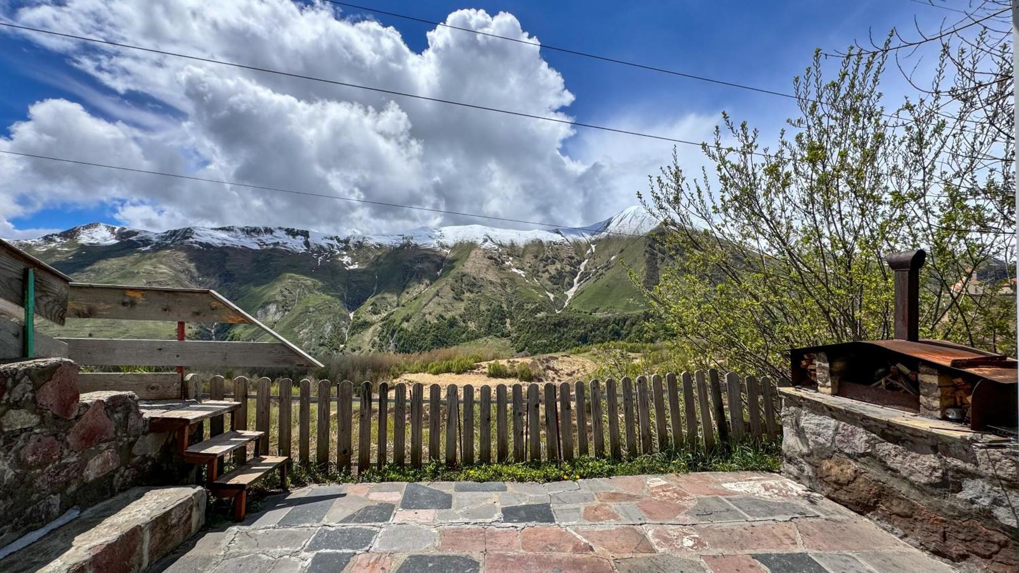 Cottage Gudauri Exterior photo